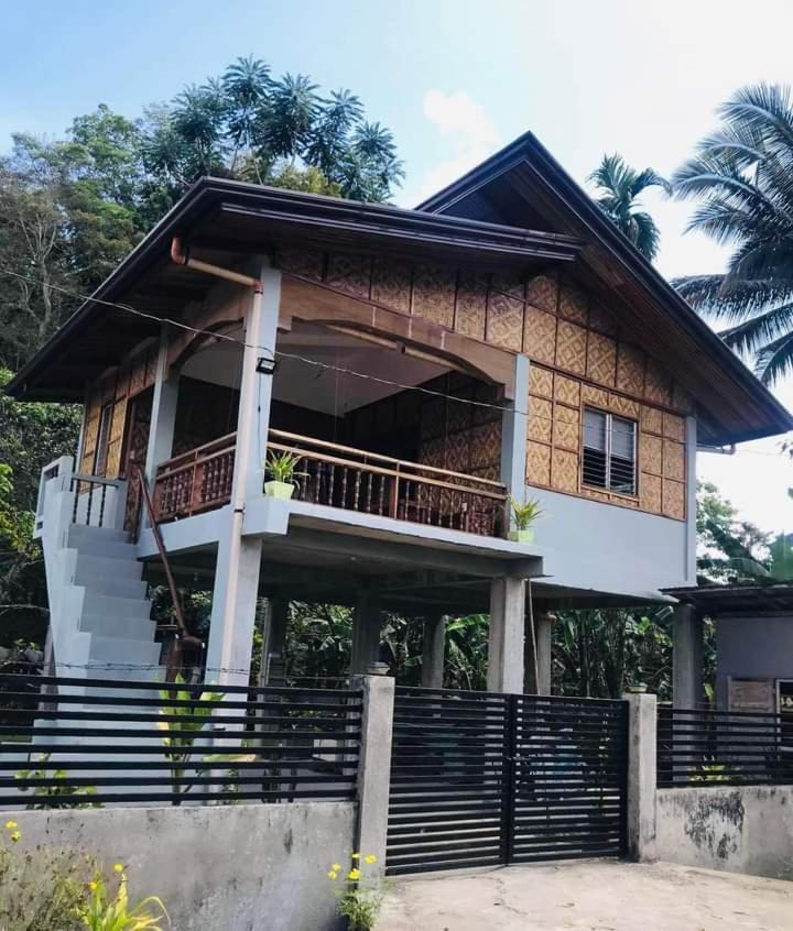 Mioki Hometel Batuan Экстерьер фото